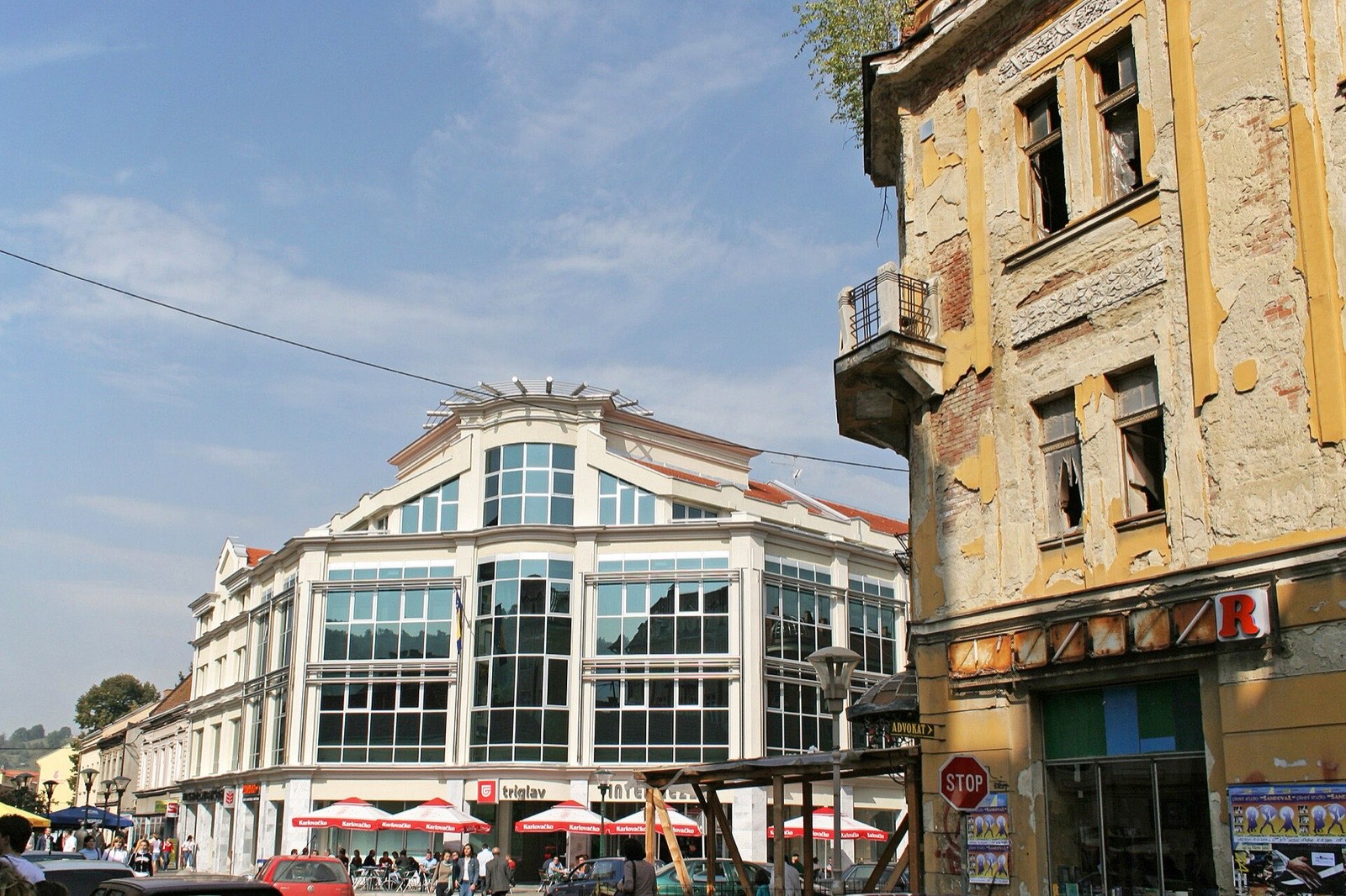 Panorama grada Tuzle sa stambenim naseljima